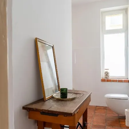 Apartament Slow W Pieknej Kamienicy - 6 Osobowy, 2 Balkony - Space Apart Apartment