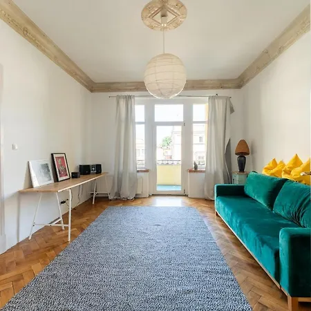 Apartament Slow W Pieknej Kamienicy - 6 Osobowy, 2 Balkony - Space Apart Apartment *
